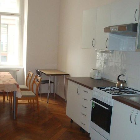 Gallery Hostel Prague Luaran gambar