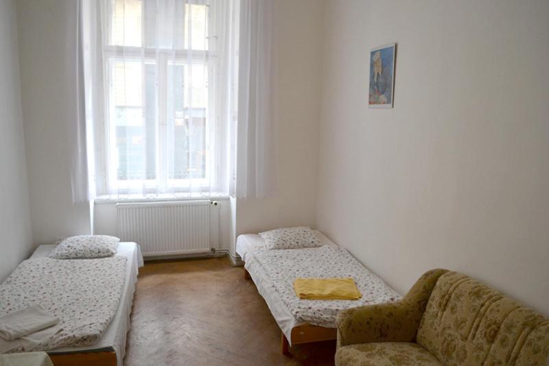 Gallery Hostel Prague Bilik gambar