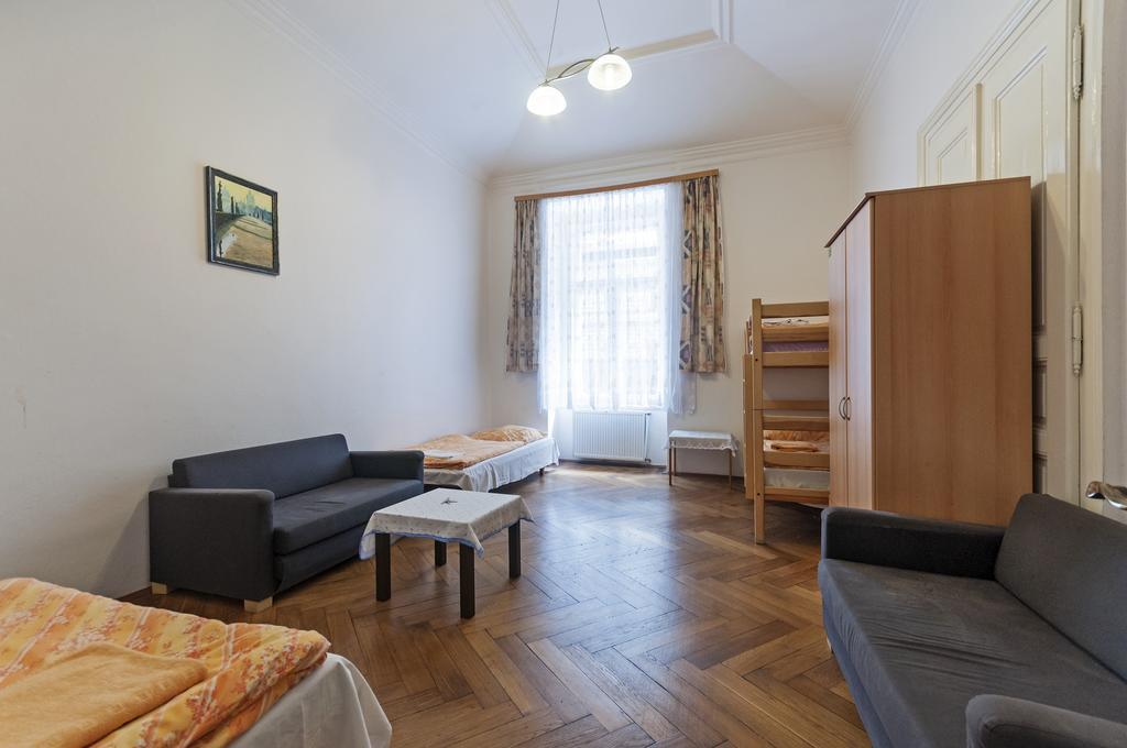 Gallery Hostel Prague Luaran gambar